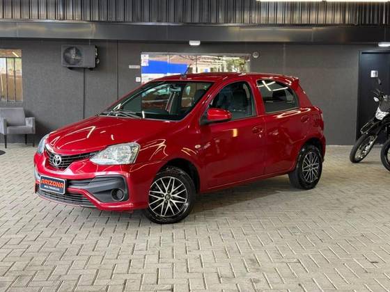 TOYOTA ETIOS 1.3 X 16V FLEX 4P AUTOMÁTICO TOYOTA ETIOS 1.3 X 16V FLEX 4P AUTOMÁTICO